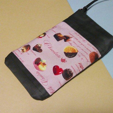 チョコレート.スイーツのスマホポシェット.スマホポーチ※ひも調節可能※スマホショルダー.家ポシェット.二重ポシェット.老人ホー厶.敬老の日.母の日.ピンク