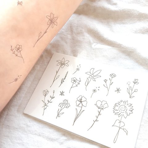 かわいい野花の詰め合わせ 線画のタトゥーシール タトゥーステッカー タトゥ ーシール  タトゥー ステッカー
