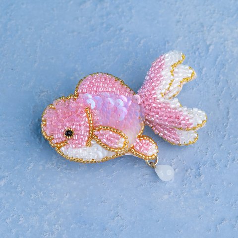 金魚　オランダシシガシラ　ブローチ＆ヘアクリップ　ビーズ刺繍　オートクチュール刺繍
