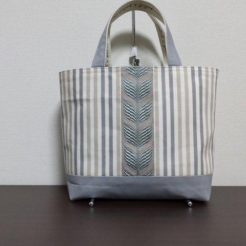 トルコ刺繍リボン×お洒落　なトートバッグ  （くすみミントグリーン）