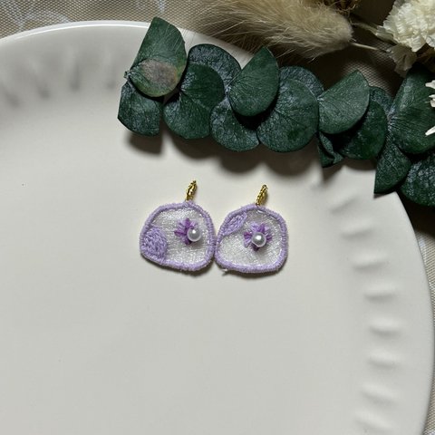 紫の花*️⃣刺繍アクセサリー