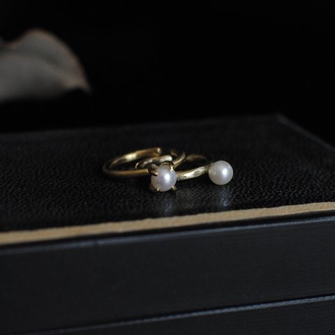 Pearl ear cuff