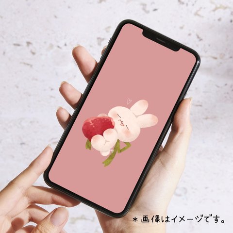 (スマホ壁紙)いちごをむしゃり。