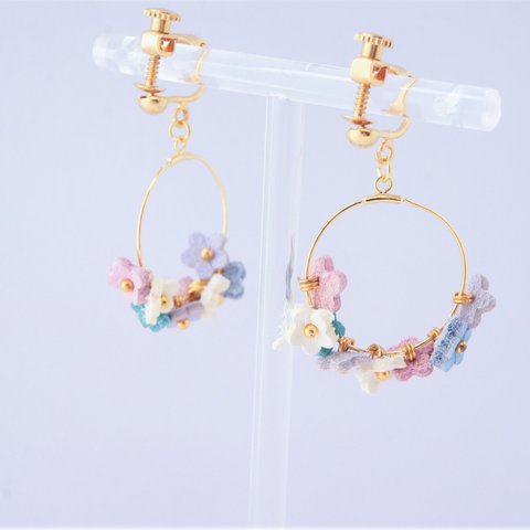 ぷち小花の花束  フープイヤリング or　ピアス