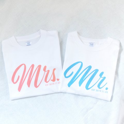 Mr. and Mrs. 夫婦Tシャツ 2枚セット ウェディングフォトに ペアTシャツ 結婚式 前撮りに_T032