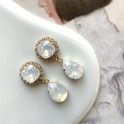 white opal drop pierce/ earring