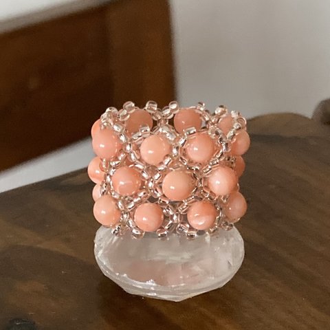 13－15号　ビーズ リング 　指輪　ピンクの珊瑚ビーズのアーガイル編み