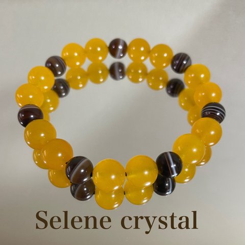 イエローカルセドニー　黄玉髄　縞メノウ　ブレスレット　天然石ブレスレット　かわいい　Selene crystal