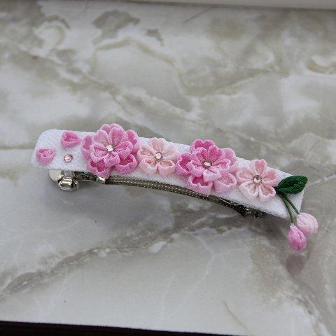 つまみ細工　花見桜のバレッタ（濃桜）