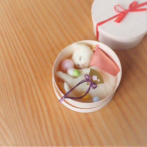 小箱◆雛ねこモモ　Φ10cm★全国発送一律４００円