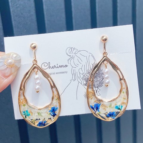 新作◡̈*.。しずくフープ×パール×レジンドライフラワー　イヤリング　ピアス