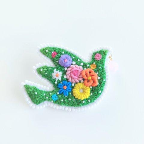 刺繍ブローチ 『flower bird』②