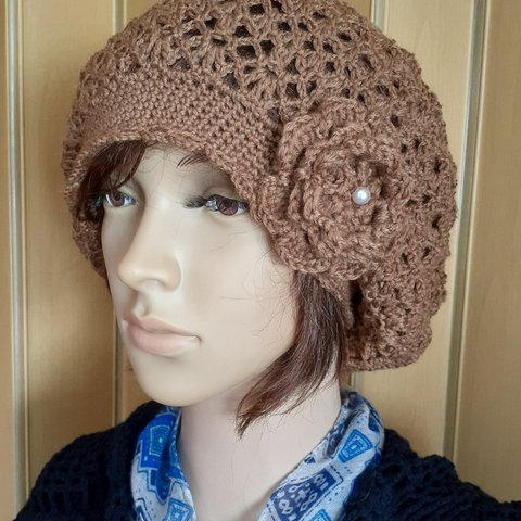 256☆④コサージュ付き透かし編みのベレー帽(ブラウン)