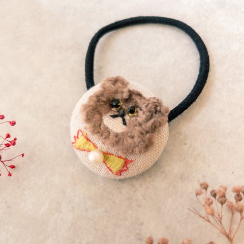 もふもふクマさんの刺繍ヘアゴム