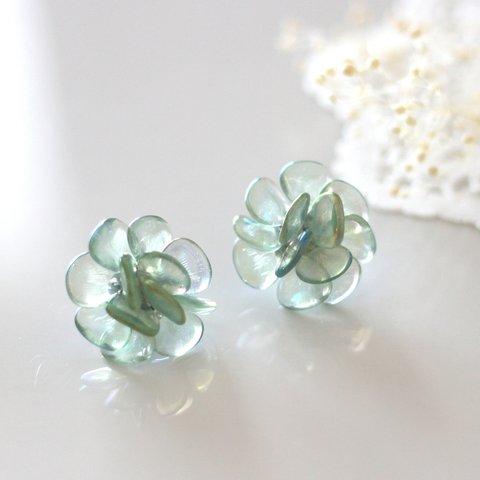 flower earrings (mint-green)