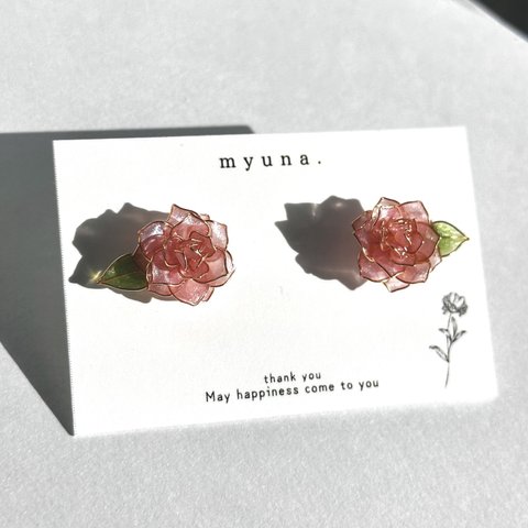 薔薇の一粒ピアス