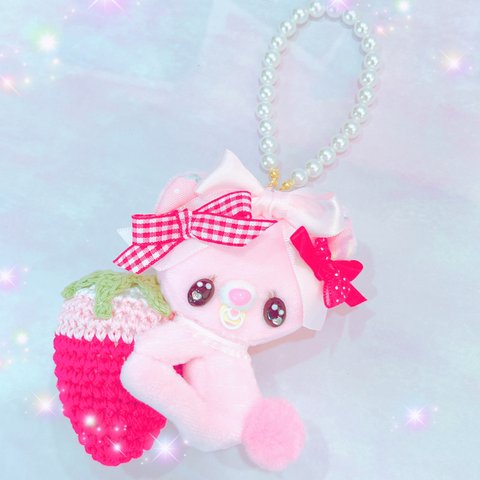 *♡Ӈʋց♡* クマちゃん🧸♥️🍓バッグチャーム