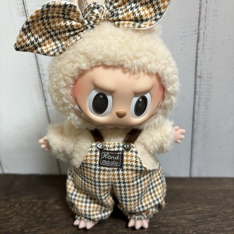 Labubu ラブブ　サイズの服　サロペットとリボン