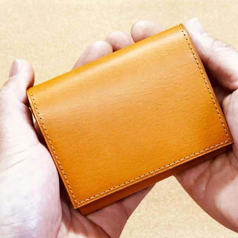 ミニマルマルチ2020・コンパクト財布・オレンジ　革好きな方へお勧め！