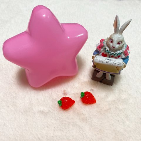 夢かわ♡いちごピアス