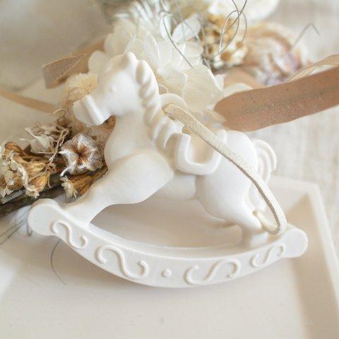 ornament ≪rocking horse≫