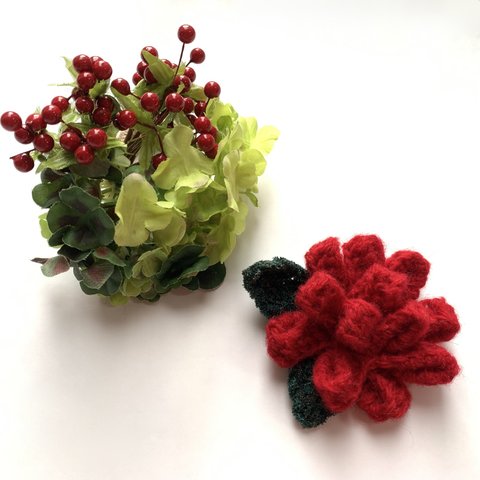 ☆大判コサージュ♪開花１♪レッド系（AW）♪ハンドメイド☆【コサージュ/ブローチ/チャーム】