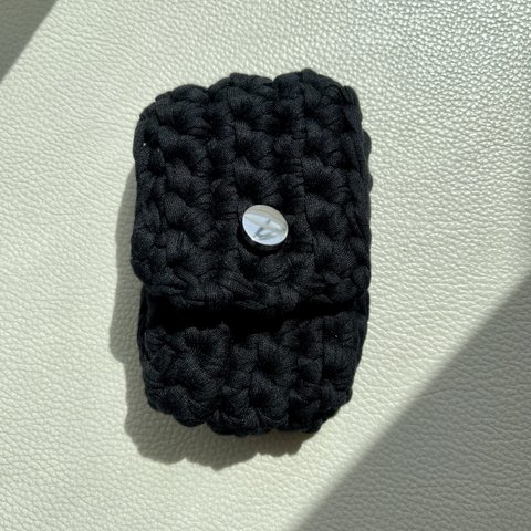 crochet pouch black / かぎ針編み ポーチ ブラック