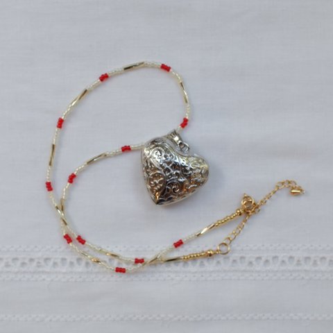 Heart Choker/ Red