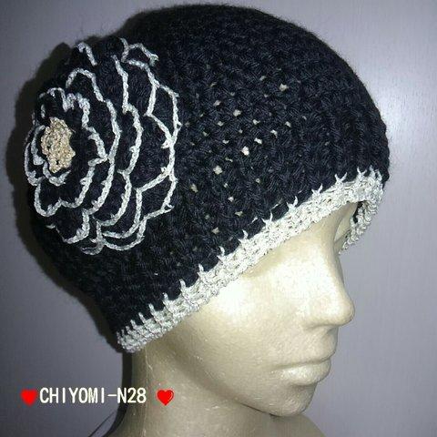 暖かい大輪の花咲手編みニット帽❤カシミアウール