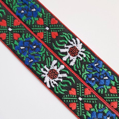 チロリアンテープ　刺繍リボン　レトロ