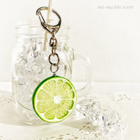 輪切りライムキーホルダー(Lime key chain/charm/チャーム/スイーツデコ/フェイクスイーツ/フェイクフード/食品サンプル/レジン)