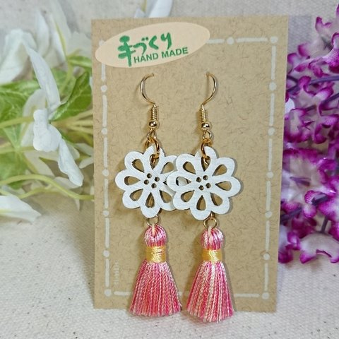 華やか🌺ウッド花柄タッセルピアス