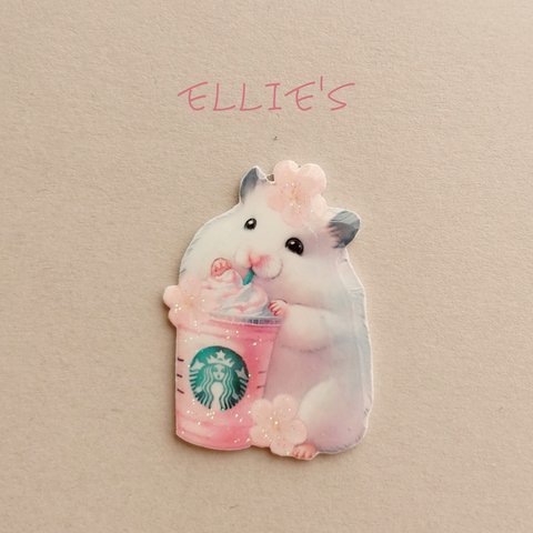 白いハムスターと桜フラペチーノのピンバッジ🌸