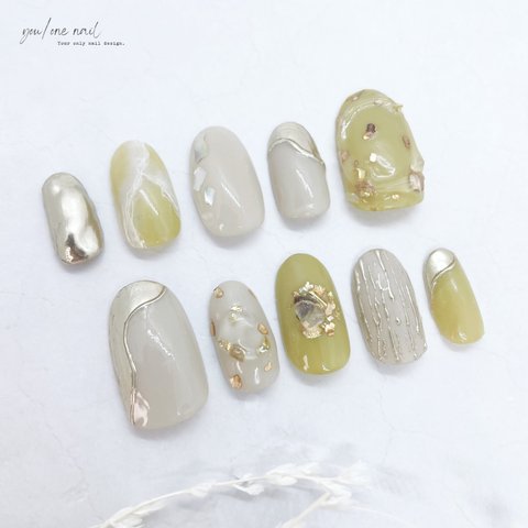 pistachio nuance nail