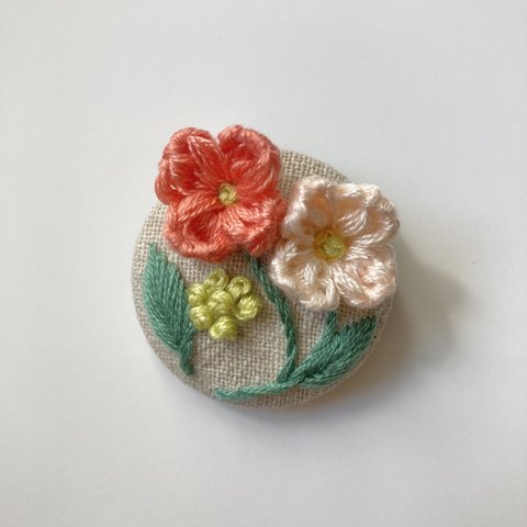 【立体刺繍】ピンクのお花のブローチ