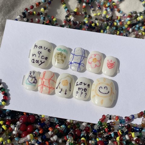 【SALE】ネイルチップ らくがき風ネイル