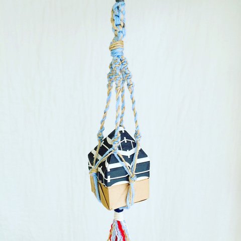 HANG/mini【paleblue.beige.red】マクラメ プラントハンガー