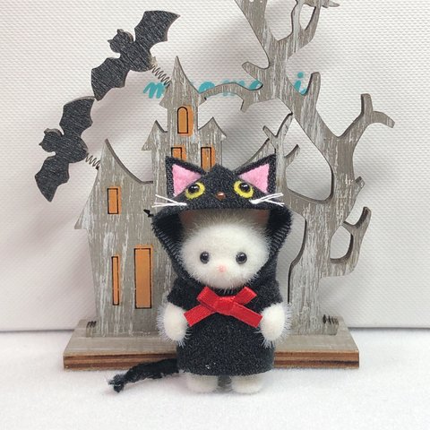 ★ハロウィン限定★シルバニアファミリー　赤ちゃん　黒猫ローブ