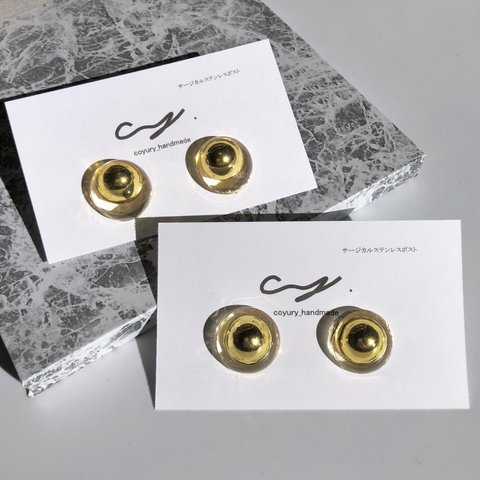 gold metal round pierce/ earring