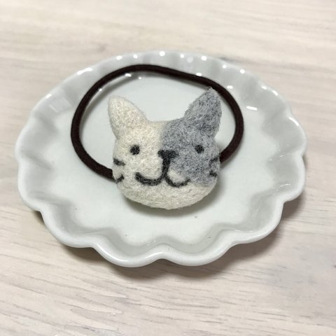 ねこヘアゴム