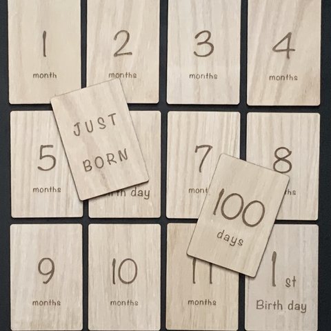 マンスリーカード　月齢カード　木製　シンプル