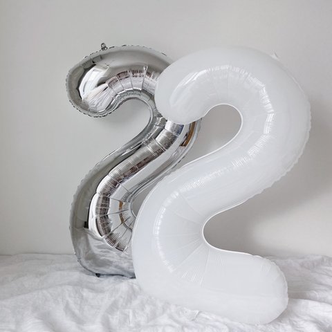 ［ Number Balloon ］（L）ナンバーバルーン white/silver |  誕生日 | おうちスタジオ | 風船
