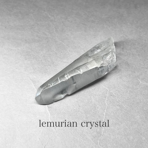 lemurian crystal：lightning / レムリアン水晶 U：ライトニング