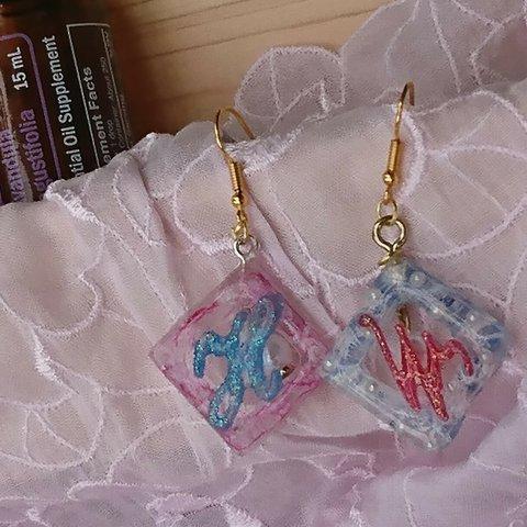 イニシャル入りピアス