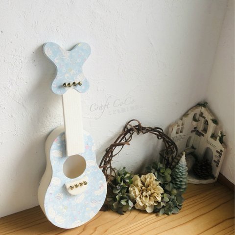 受注製作　おもちゃのギター　スワン　水色（対象年齢３歳~）