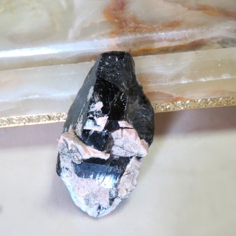 天然色！モリオン(黒水晶)の原石／57g