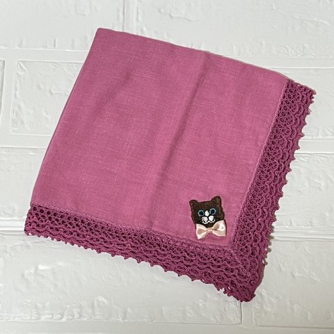 猫刺繍のハンカチ