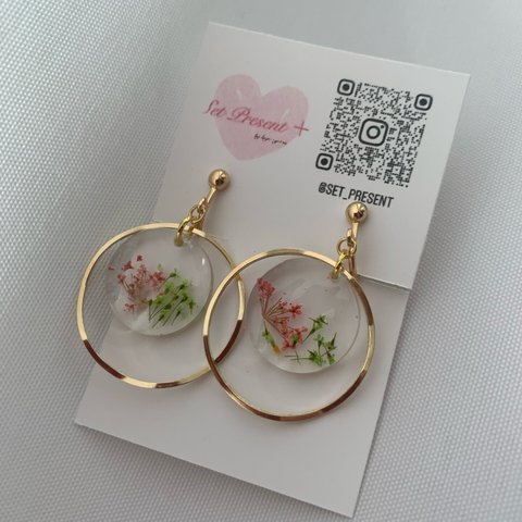 お花とフープのイヤリング　ピアス