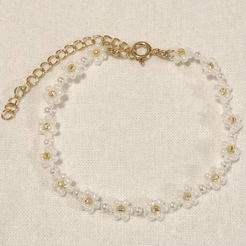 オールホワイトの純白ブレスレット / Pearl white & pearl beads bracelet