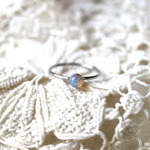 10号　vintage glass ring ピンクオパールカラー